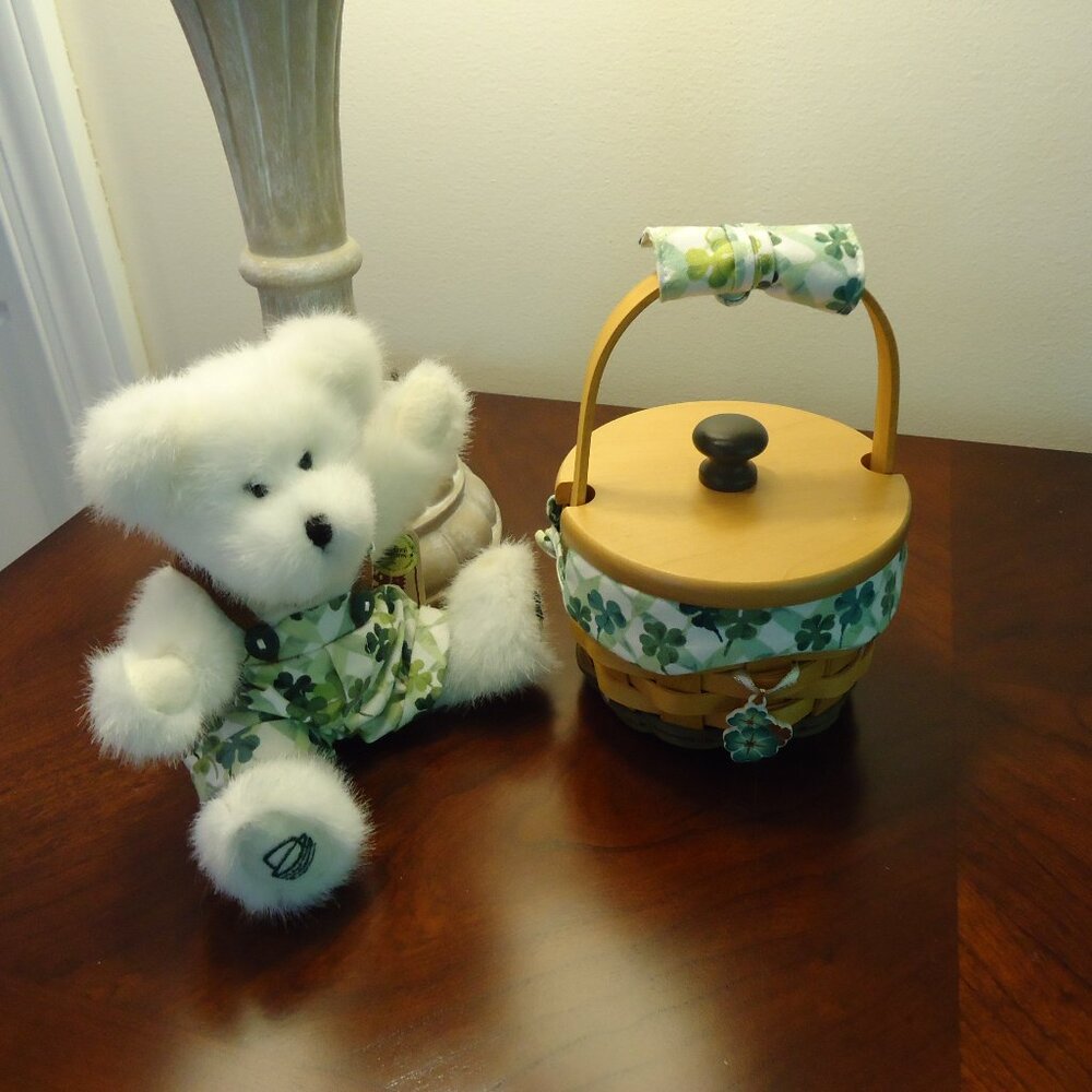 Longaberger Lucky You Basket w/ Boyds Bears LUCKY O'BEARY Bear